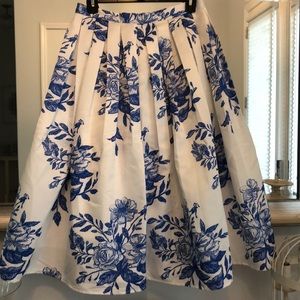 Chic Wish midi skirt size Medium